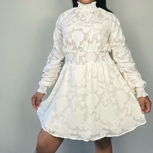 Forever 21 Cream Floral Long Sleeves Dress